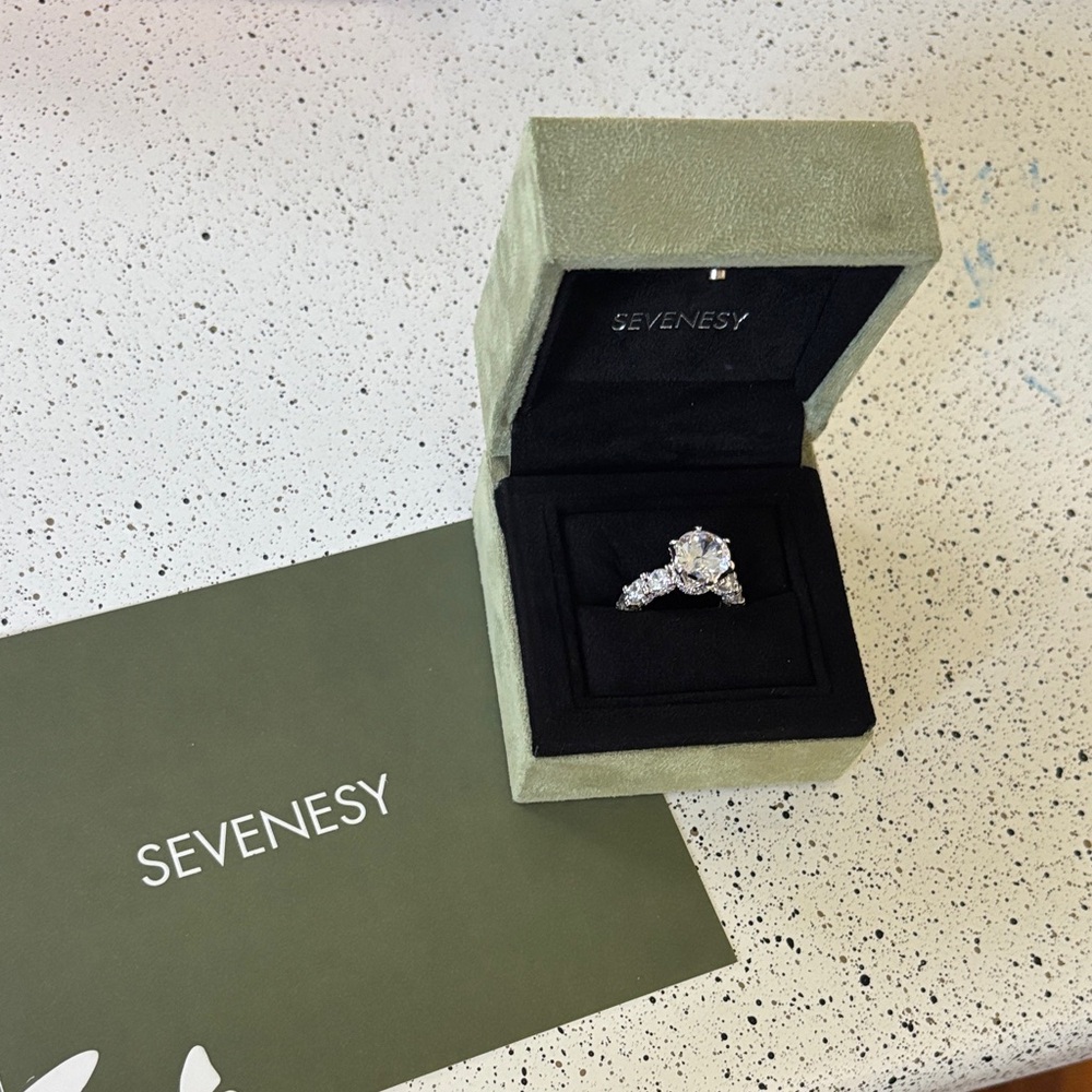 Silver Ring With Clear Gemstone - image 1